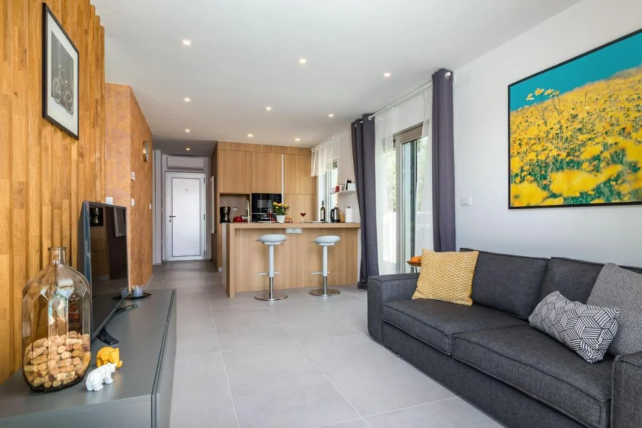 Cubic Villa Peroj