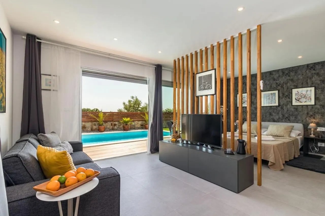 Cubic Villa Peroj Holiday home