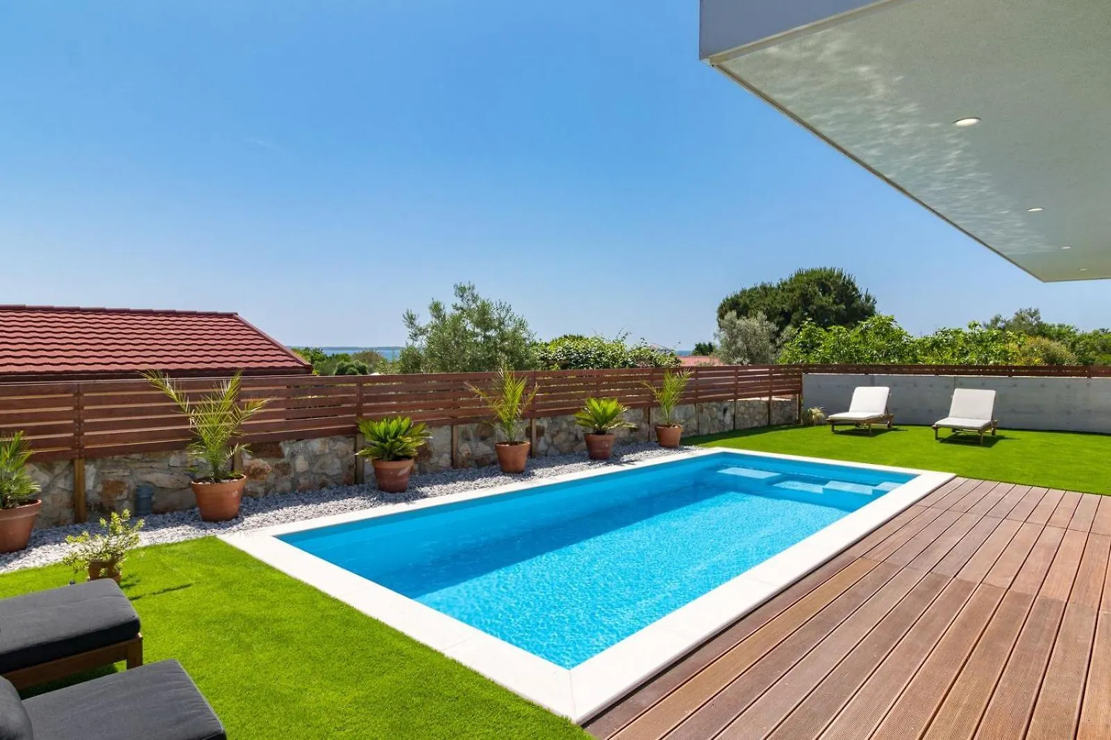 Cubic Villa Peroj Holiday home