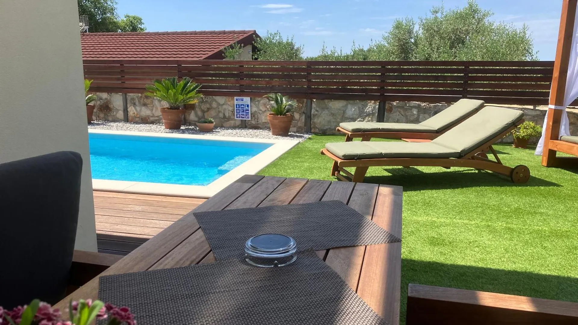Cubic Villa Peroj Holiday home